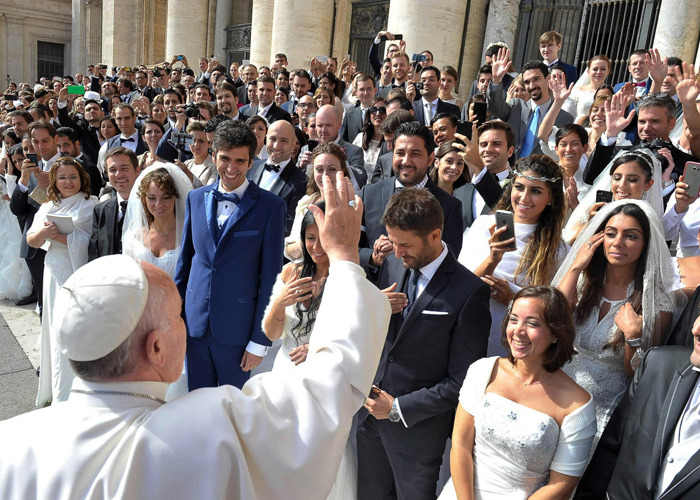 20160407t1336-2600-cns-pope-apostolic-exhortation_pres