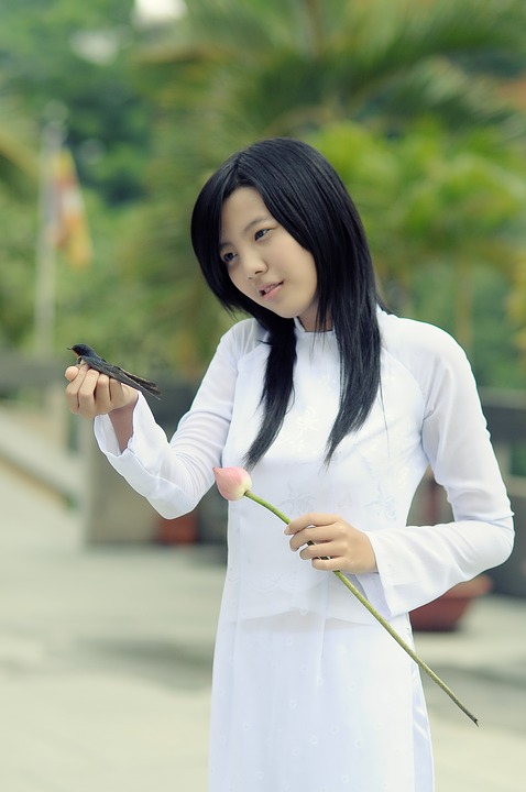 girl-1741936_960_720